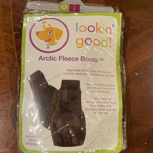 Lookin Good Arctic Fleece Boots Black NWT Xs & small